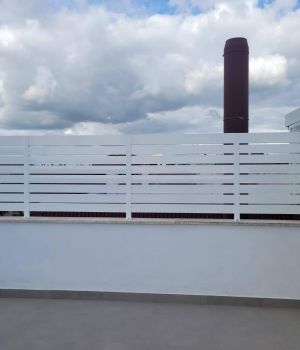 Esempio dalla galleria fotografica di B.L. GRUPPO INFISSI SRL