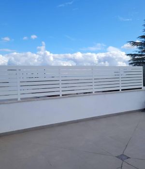 Esempio dalla galleria fotografica di B.L. GRUPPO INFISSI SRL